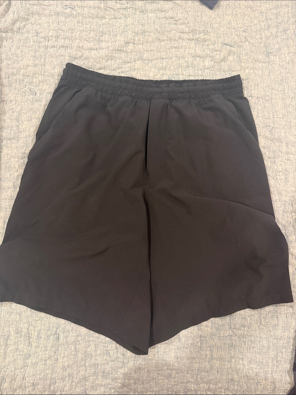 Lululemon men’s pace breaker 9” large - Picture 2 of 4